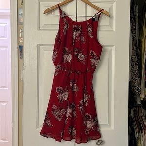 Francesca’s Women’s Red floral pattern floral flowy sleeveless dress